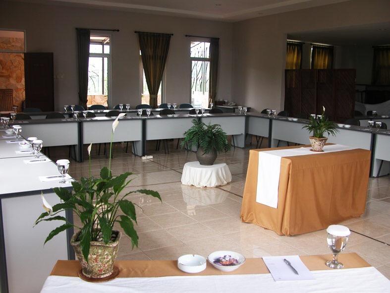 Le Villa Bougenville Bogor Kültér fotó